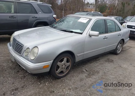 1998 Mercedes-Benz E 430 z USA, uszkodzony, nr VIN WDBJF70F4WA696539